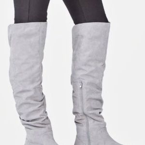 Justfab Gray Alisha Flat Boots Sz 9